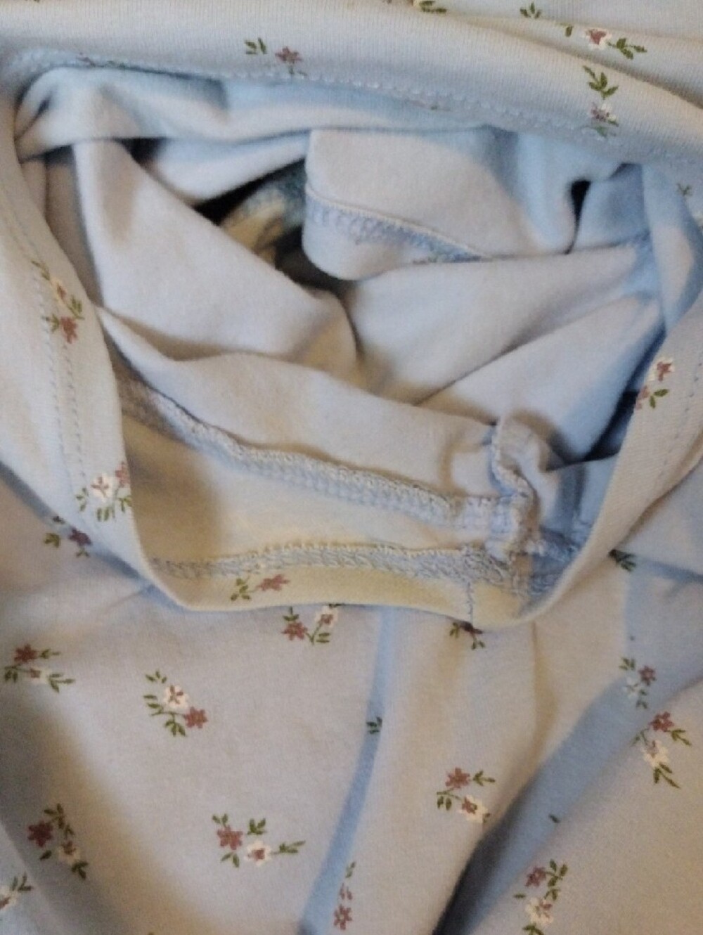 Light Blue Floral Button-Front Top - Picture 5 of 6